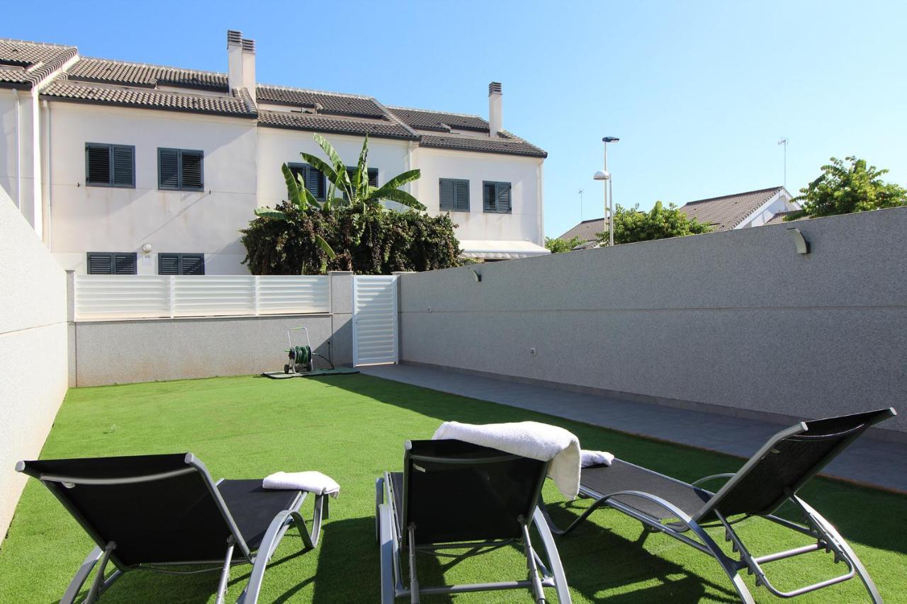 Global Properties, Bonito Adosado Con Jardin En La Playa De Almarda Villa Sagunto Ngoại thất bức ảnh